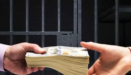 I mori 700 euro të burgosurit për leje, ish-shefi i regjimit në burgun e Lushnjes dënohet nga GJKKO