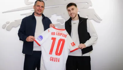 I ndjekur nga Kombëtarja shqiptare, futbollisti shkodran nënshkruan me Leipzig