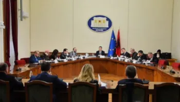 ‘I ra telefoni, ndërroi votën’, Këlliçi tregon detajin në Këshillin e Mandateve: SPAK kërkoi arrestimin e Ballukut…