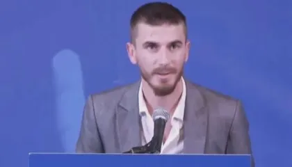 I riu në takimin e Fierit: T’i besojmë Ervinit, e di që nuk do na zhgënjejë