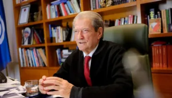 Ikja e Agaçit dhe Bizhgës nga Rama/ Berisha: Minjtë ikin kur mbytet anija, por ligji do të jetë i pamëshirë dhe ndaj tyre