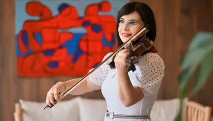 Ina Kosturi nderohet me Bronze Medal në Global Music Awards (SHBA)