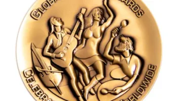 Ina Kosturi vlerësohet me medalje bronzi nga Global Music Awards