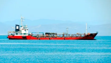 India konfiskon tre cisterna të lidhura me Iranin brenda një muaji