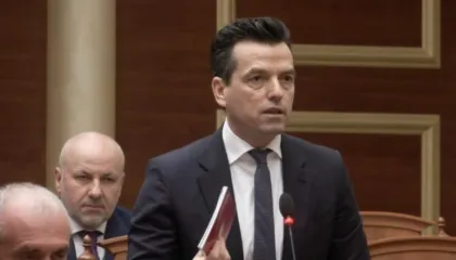 “Interpelancat detyrim, me Ballukun ka 2 vjet që e mbani pezull”, Shehaj: Skandal