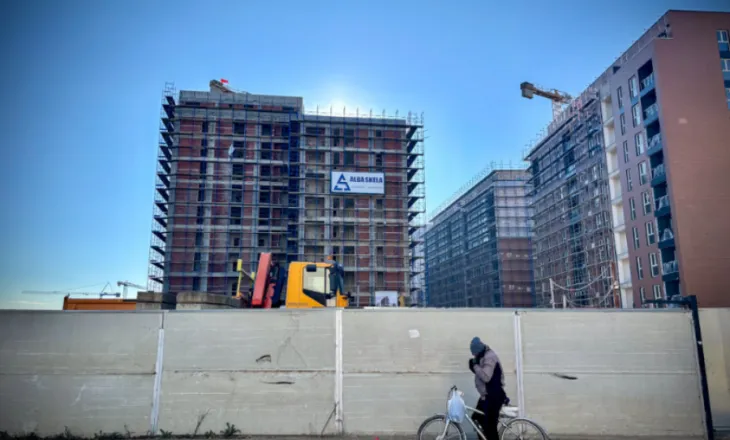 Investigimi i medias paneuropiane: Çmenduri ndërtimesh në Tiranë, kullat janë bosh kurse çmimet në qiell