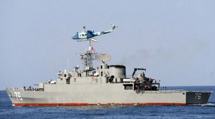 Irani zhvillon stërvitje ushtarake me armë zjarri me Rusinë dhe Kinën në “Ngushticën e Hormuzit”