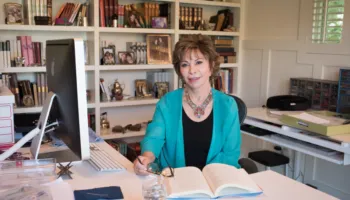 Isabel Allende: “O Zot, përse më duhen më tepër se dy pjata?”