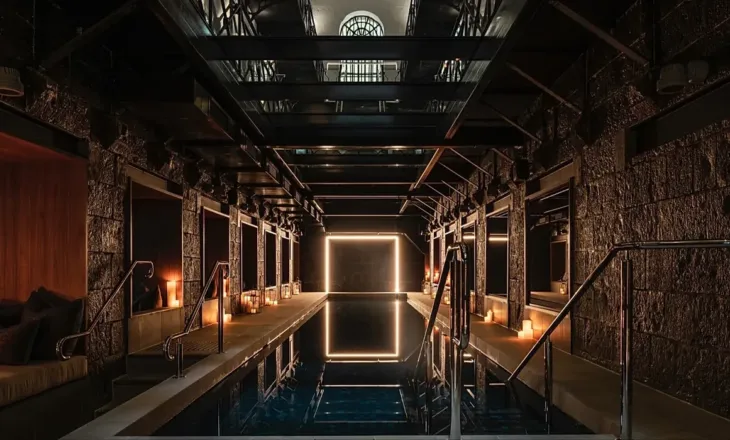 Ish-burgjet që janë transformuar në hotele me pesë yje