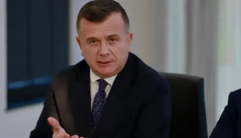Ish-ministri Balla i përgjigjet Berishës: “Thirrjet për dhunë janë vepra penale”