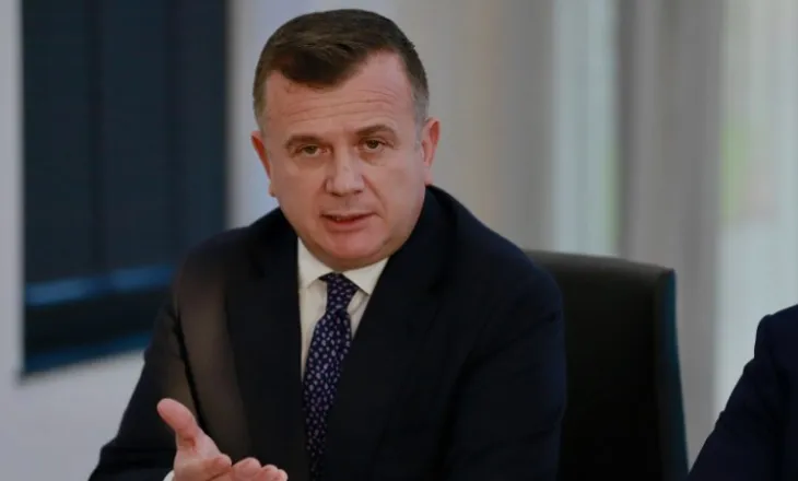 Ish-ministri Balla i përgjigjet Berishës: “Thirrjet për dhunë janë vepra penale”