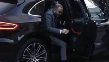 Ish-vila e Enver Hoxhës në flakë, Bardhi tregon pse u sulmua godina me molotovë