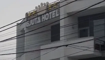 “Isha me familjen kur dëgjova të shtënat”/ Zbardhet dëshmia e Erisjaldo Gjutës pas plagosjes së 18-vjeçares në hotelin e tij: Kur pamë gjendjen serioze…