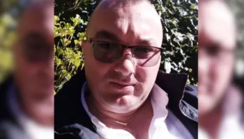 Ishte duke drejtuar mjetin, humb jetën efektivi i policisë pas arrestit kardiak