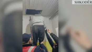 “Ishte fshehur në tavan”/ Dështoi të grabiste zyrën e Postës Shqiptare dhe një market, kapet “skifteri”