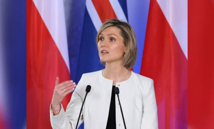 Islanda gati t’i bashkohet BE-së, kryeministrja: Do mbajmë referendum për hapjen e negociatave me Bashkimin Europian