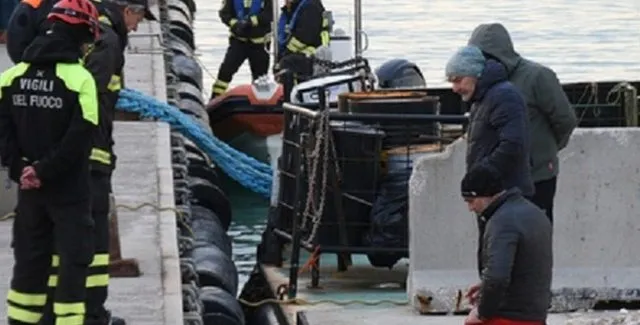 Itali/ 20-vjeçari shqiptar rreh nënën dhe zhduket, kamerat e filmuan duke u hedhur në det