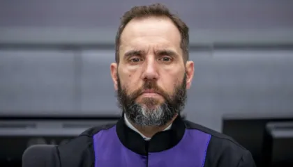 Jack Smith, prokurori që ndoqi penalisht Trumpin e që çoi ish-krerët e UÇK në Hagë