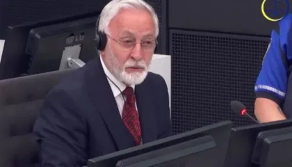 Jakup Krasniqi në Hagë: Nuk jam kriminel, por njeri i kalitur në luftë për dinjitet