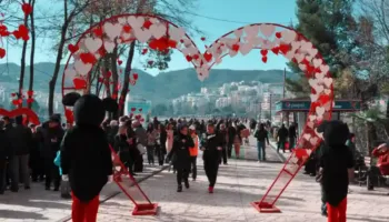 Janar i zi për turizmin, hyrjet e të huajve në rënie për herë të parë që nga pandemia