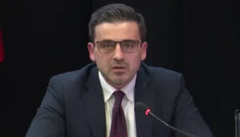 “Janë marrë masa për qarkullimin e mallrave”, kreu i Doganave reagon pas bllokimit të aksit Librazhd-Elbasan