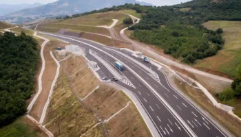 Janinë-Kakavijë/ Greqia ndërton autostradë me 6 korsi, 40% më lirë se Qukës-Qafë Plloca e Belindës