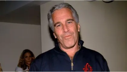 “Jeffrey Epstein u vra”/ Akuza e fortë e vëllait të tij: Po mbulohet krimi! Dosja e publikuar është një shpërqendrim