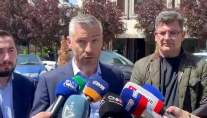 “Jemi bërë si film, ‘edhe akullore edhe çokollatë’”/ Nallbati: Po qe për bojkot, t’i bojkotojmë të gjitha