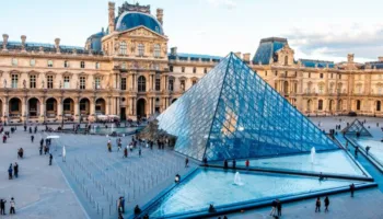 Jep dorëheqje drejtoresha e Muzeut të Luvrit, pas skandalit me vjedhjen