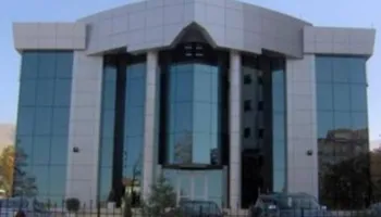 Jepnin fajde duke përvetësuar shuma parash/ Prokuroria e Korçës dërgon në gjyq 3 persona