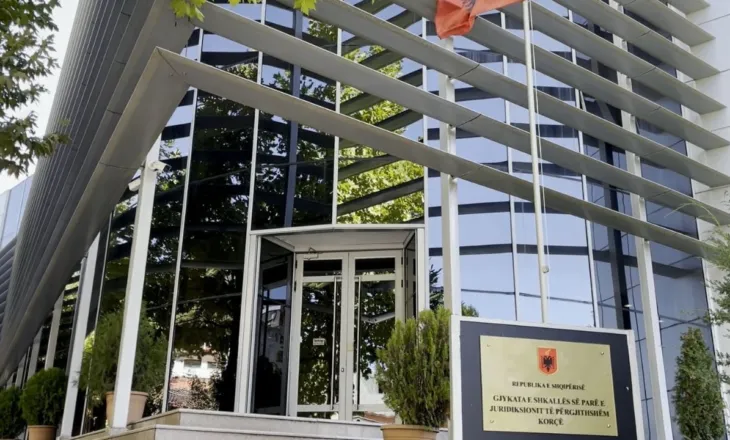 Jepnin para me fajde dhe merrnin si “garanci” pasuri të paluajtshme, dërgohen në gjyq tre persona në Korçë