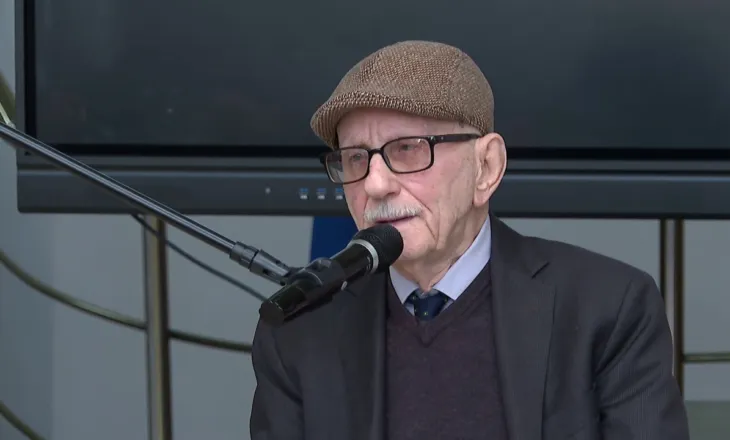 Jeta mes internimit dhe artit/ Lekë Tasi nderohet për rezistencë, 96-vjeçari kujton internimin dhe vuajtjet e familjes