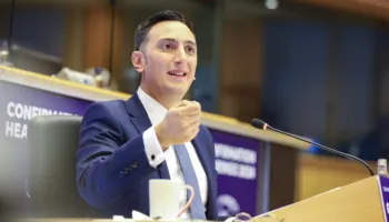 “Jo çdo gjë është e negociueshme”, Bashkimi Europian kundër FIFA-s për rikthimin e Rusisë në futboll