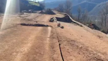 Jo vetëm pa rrugë, por dhe pa shërbime. Banorët e zonave të Librazhdit pa mjekë dhe mësues