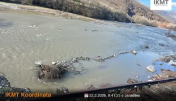 Juglindja bllokohet, Edi Rama krihet, Spak fle gjumë