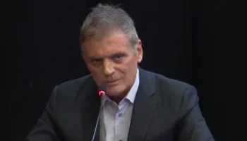 Juglindja prej ditësh e izoluar, drejtori i Shërbimit Gjeologjik: Po bëjmë studime të thelluara, faji i reshjeve