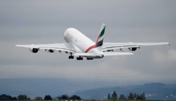 Kaos në udhëtimet ajrore pas sulmeve të SHBA-së dhe Izraelit në Iran