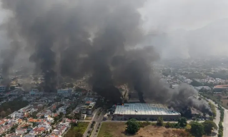 Kaosi pas vrasjes së El Mencho-s, Meksika në kërkim të 23 të burgosurve të arratisur