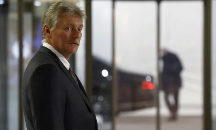 Katër vjet pas fillimit të pushtimit rus, Kremlini dhe Zelenski këmbëngulin në pozicione të kundërta