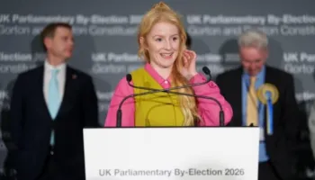 Keir Starmer pëson humbje të turpshme në bastionin historik laburist, Partia e Gjelbër e Anglisë dhe Uellsit fiton terren në Mançester