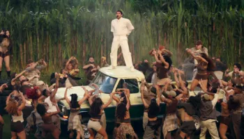 Këndoi në spanjisht në Super Bowl, Trump shpërthen ndaj Bad Bunnyt: Fyerje për madhështinë e Amerikës