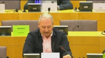 “Kërkohen hetime të nivelit të lartë”/ Raportuesi për Shqipërinë në PE: Shqetësuese, korrupsioni, polarizimi dhe…