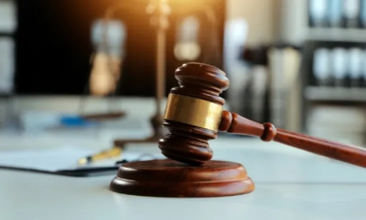 Kina akuzon ish-drejtorin e AstraZeneca-s