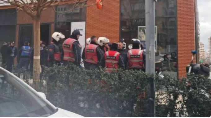 “Kisha borxhe”, çfarë deklaroi në Polici autori i grabitjes së bankës