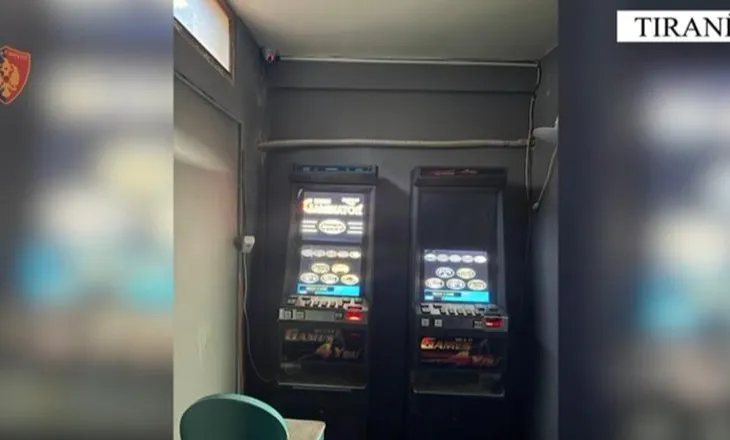 Kishte përshtatur lokalin e tij për organizimin e lojërave të fatit, arrestohet 27-vjeçari në Tiranë