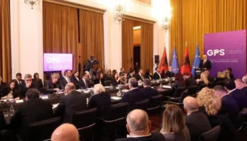 “Koha e dorëheqjeve morale do të vijë”, Rama: 100 herë të kthehesha pas, do të zgjidhja reformën në drejtësi