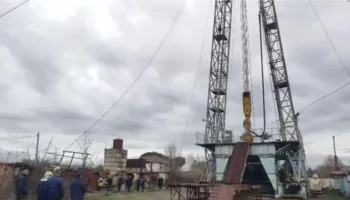 Kolegia e tyre kërcënon se do të hidhet nga kulla, punonjëset e pastrimit: Shkuam në bashki për rrogën, por…