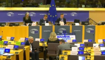 Komisioni i Jashtëm i PE-së seancë për Shqipërinë, eurodeputeti Kovatchev: Hetimet për zv.kryeministren të vazhdojnë pa ndërhyrje. McAlister: Protestat e dhunshme, të papranueshme