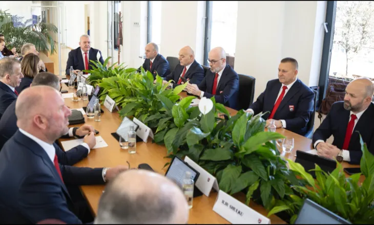 Komiteti Ekzekutiv mban mbledhjen e parë, zgjidhen dy zëvendëspresidentët