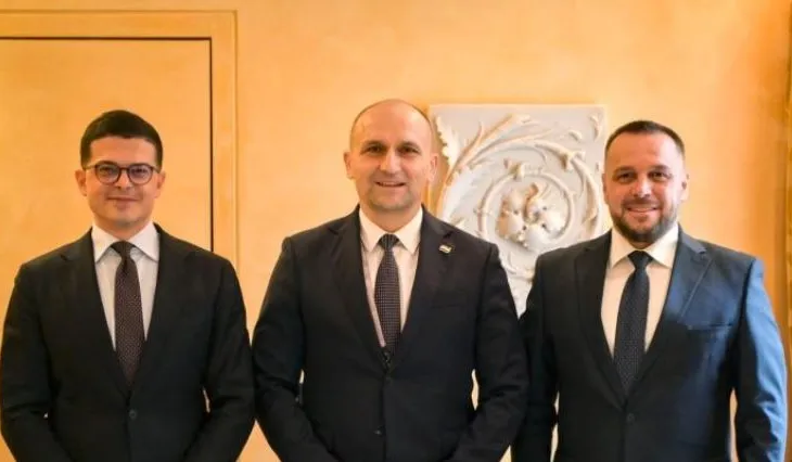 Konferenca e Sigurisë në Mynih/ Ministri Vengu takim me homologët Anušić dhe Maqedonci , në fokus stabiliteti në rajon